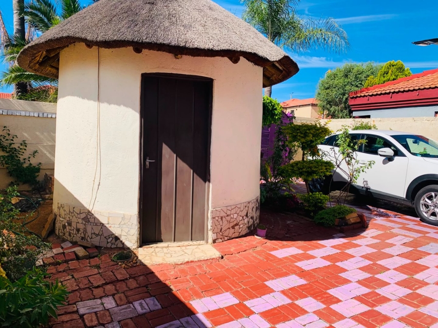 To Let 2 Bedroom Property for Rent in Mabopane North West